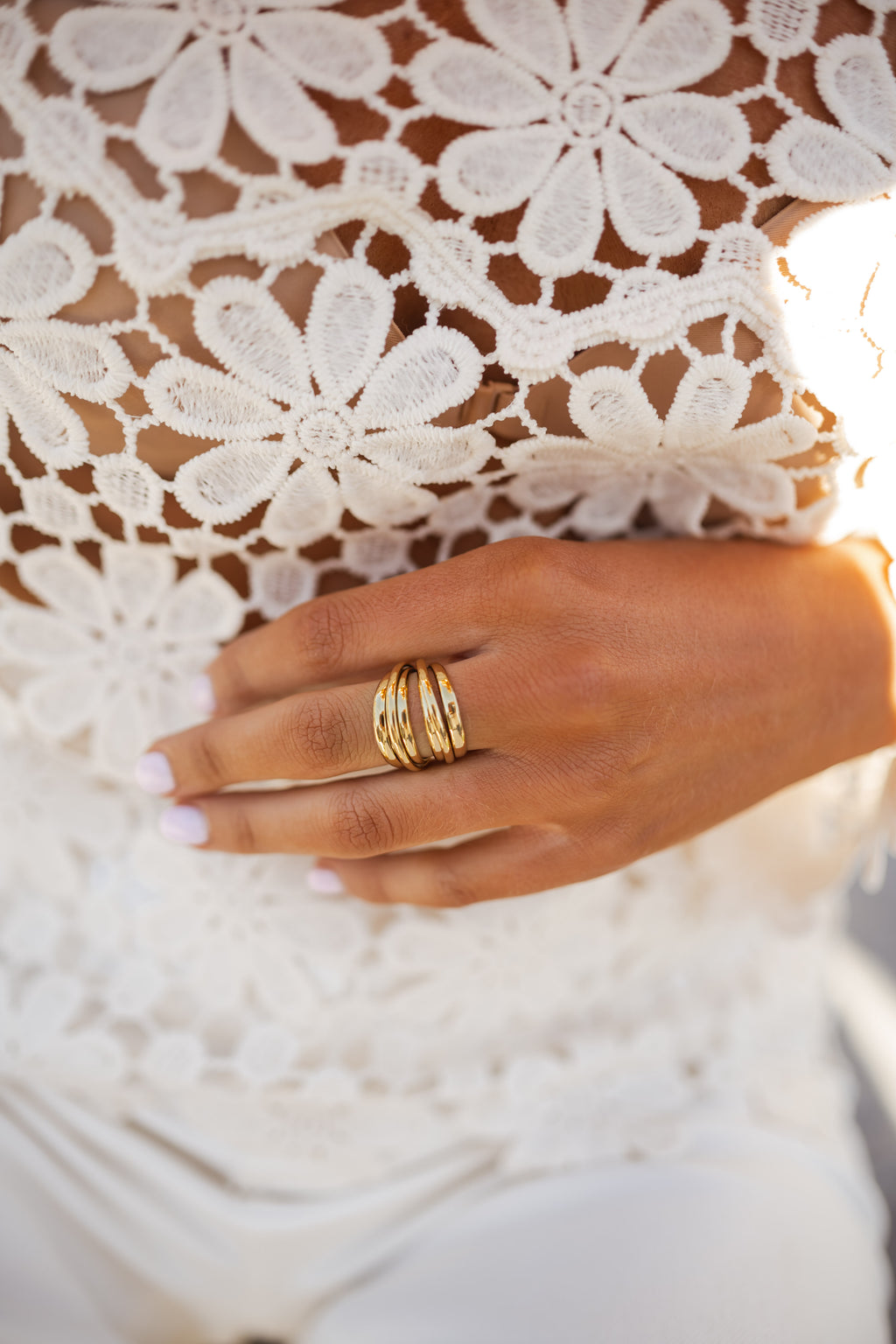 Gira ring - golden