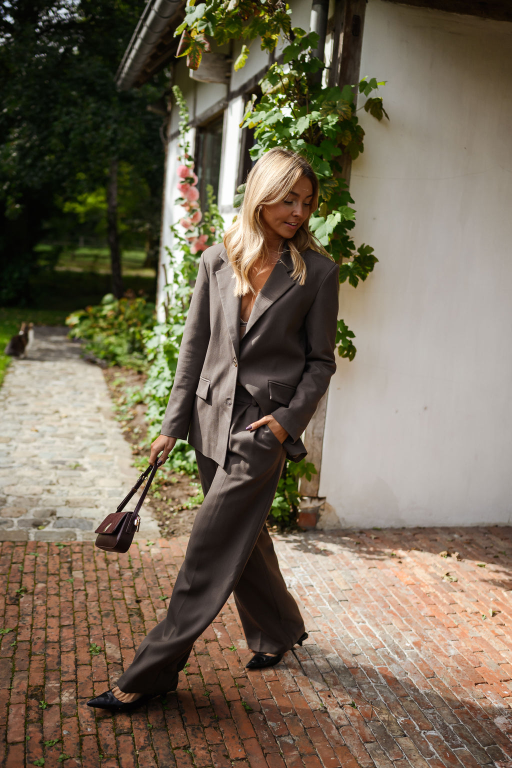Blazer Femme Court élégant - Veste Costume Tailleur Mince Pour Bureau Soirée - Coupe Slim Ouvert Devant
