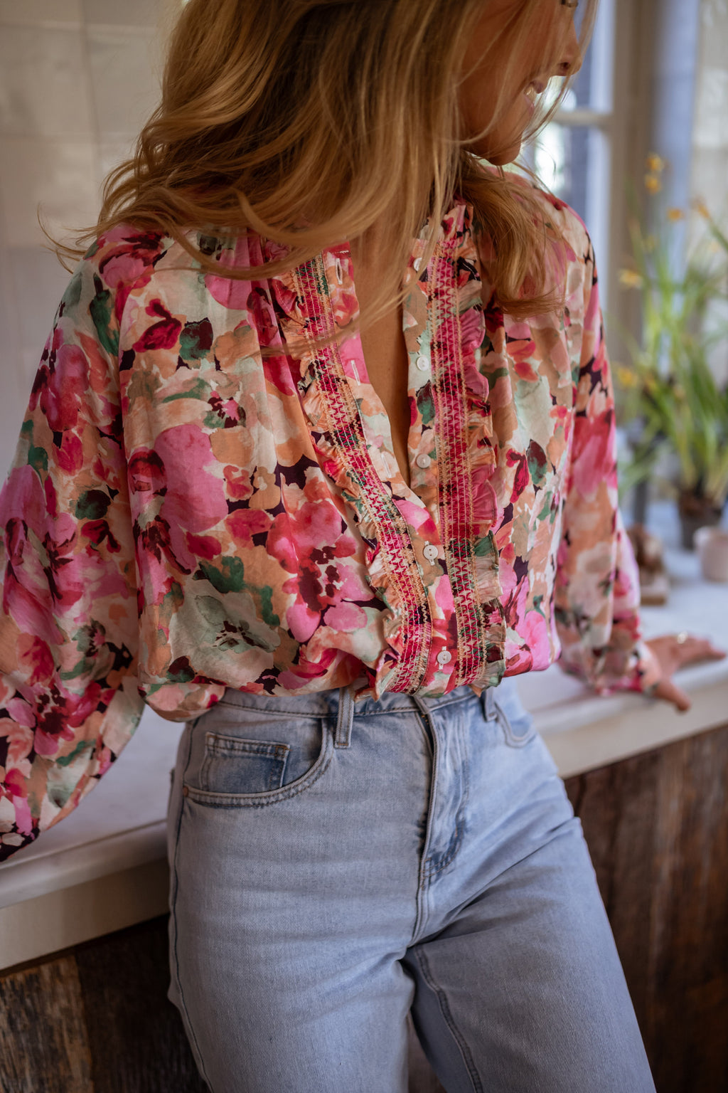 Elvina blouse - with floral patterns