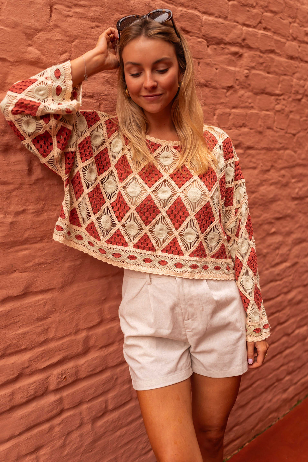 Blouse Kalya - brique en crochet