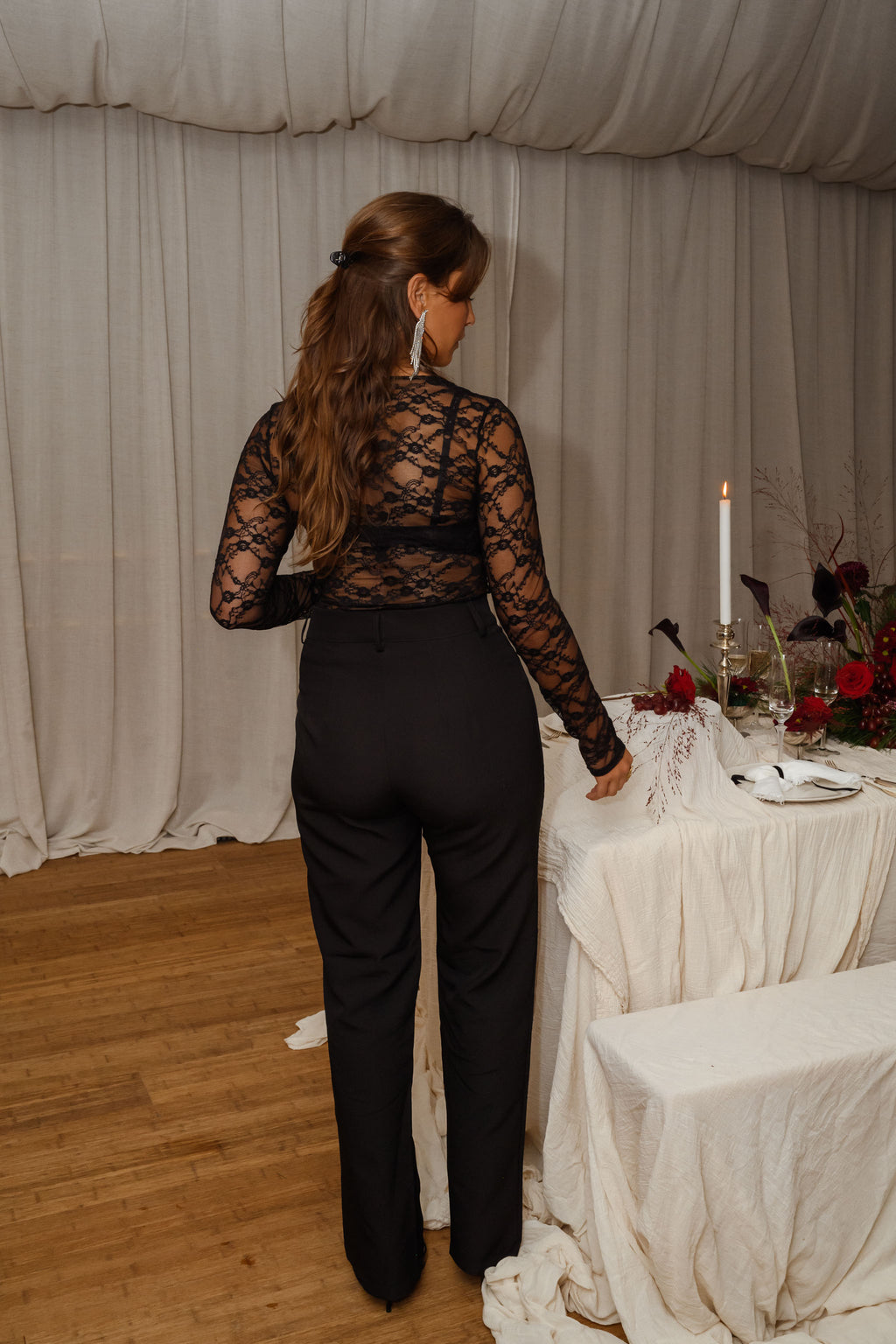 Blouse Neuilly - noire à dentelle