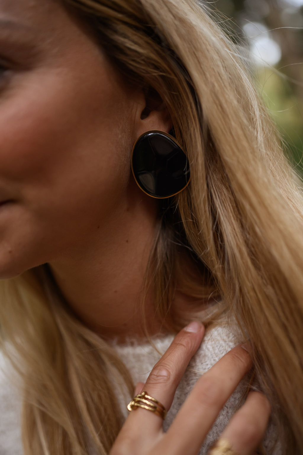 Louhane earrings - black