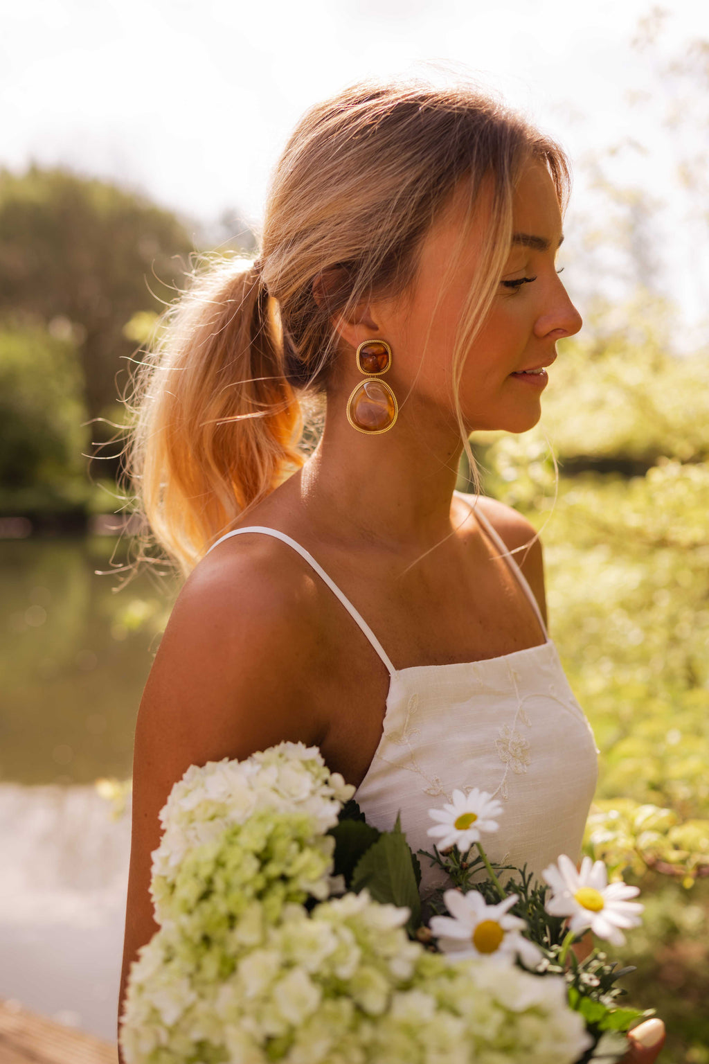 Hetty earrings - golden & brown