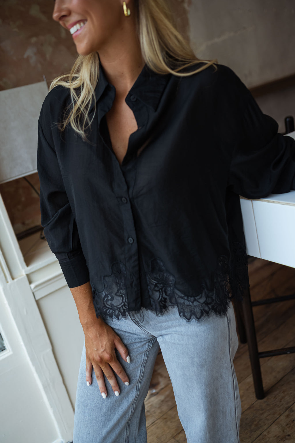 Chemise Ivan - noire à dentelle