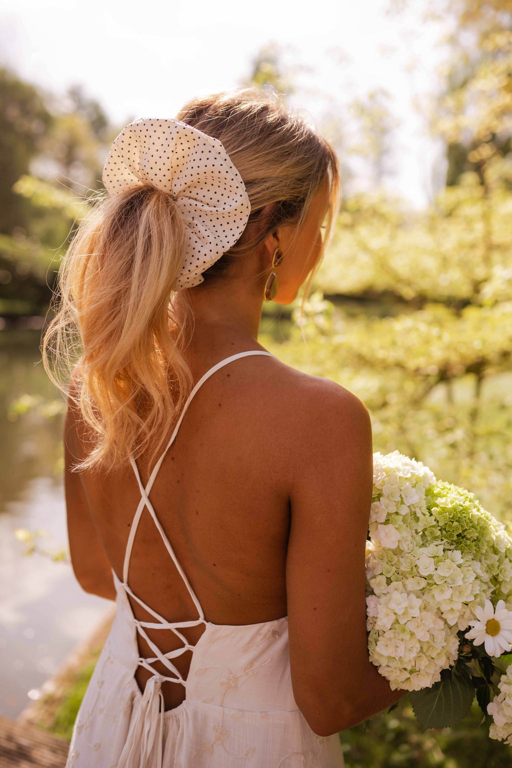 Esta scrunchie - ecru with polka dots