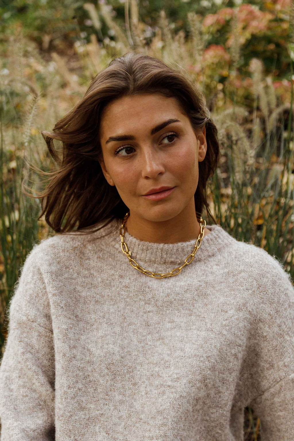 Olya necklace - golden