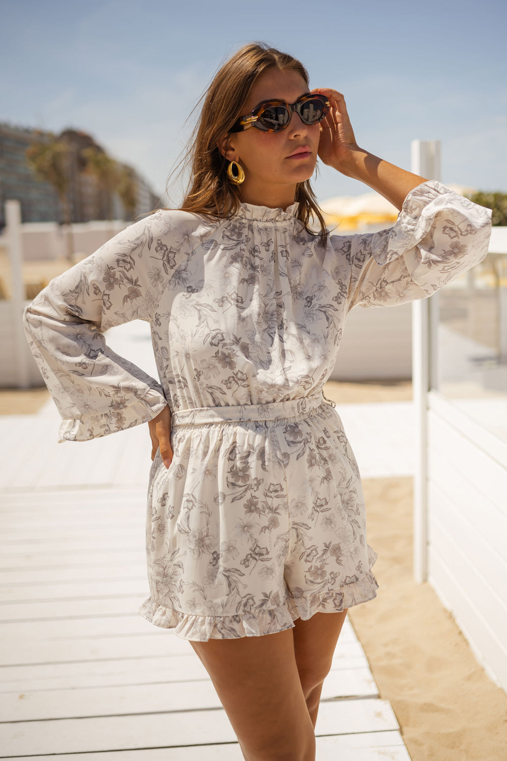 Ulysse romper - ecru with black flowers