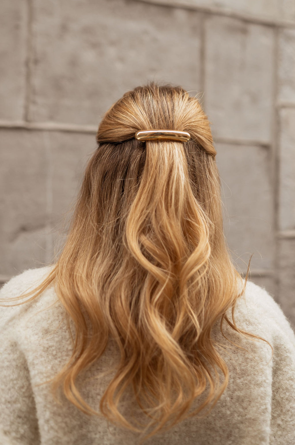 Thiba hairclip - golden