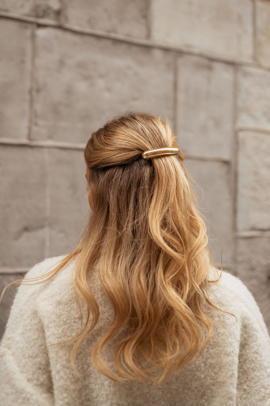 Thiba hairclip - golden