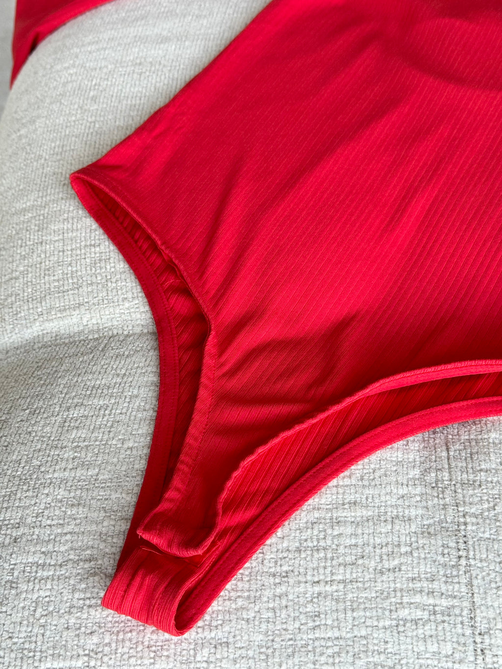 Medina bodysuit - red