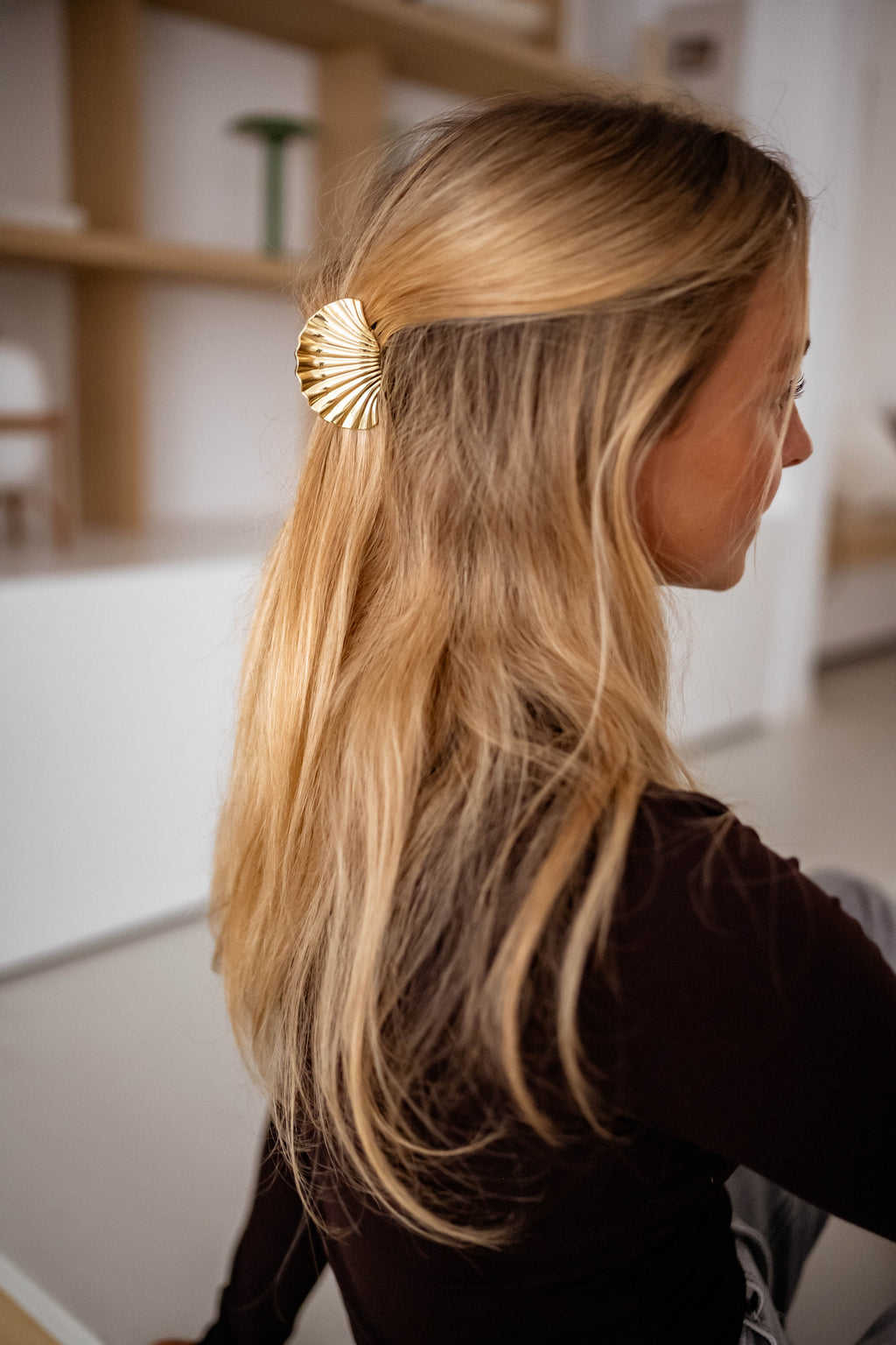 Seashell hairclip - golden
