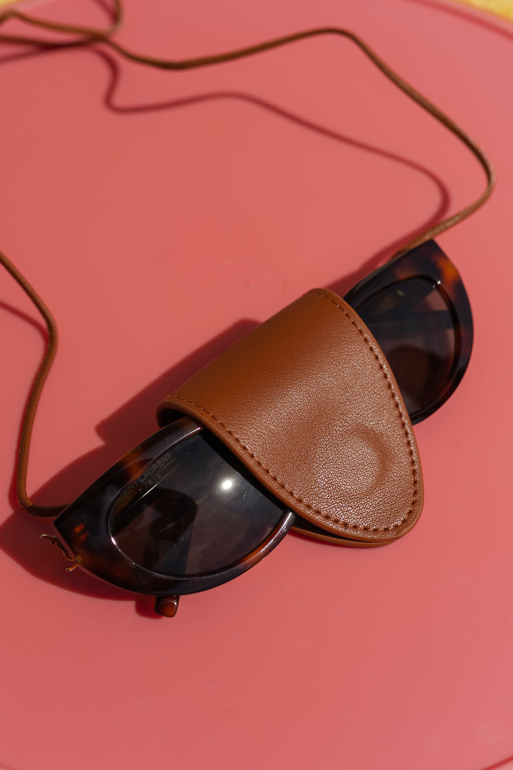 Porte lunette Pavo - camel