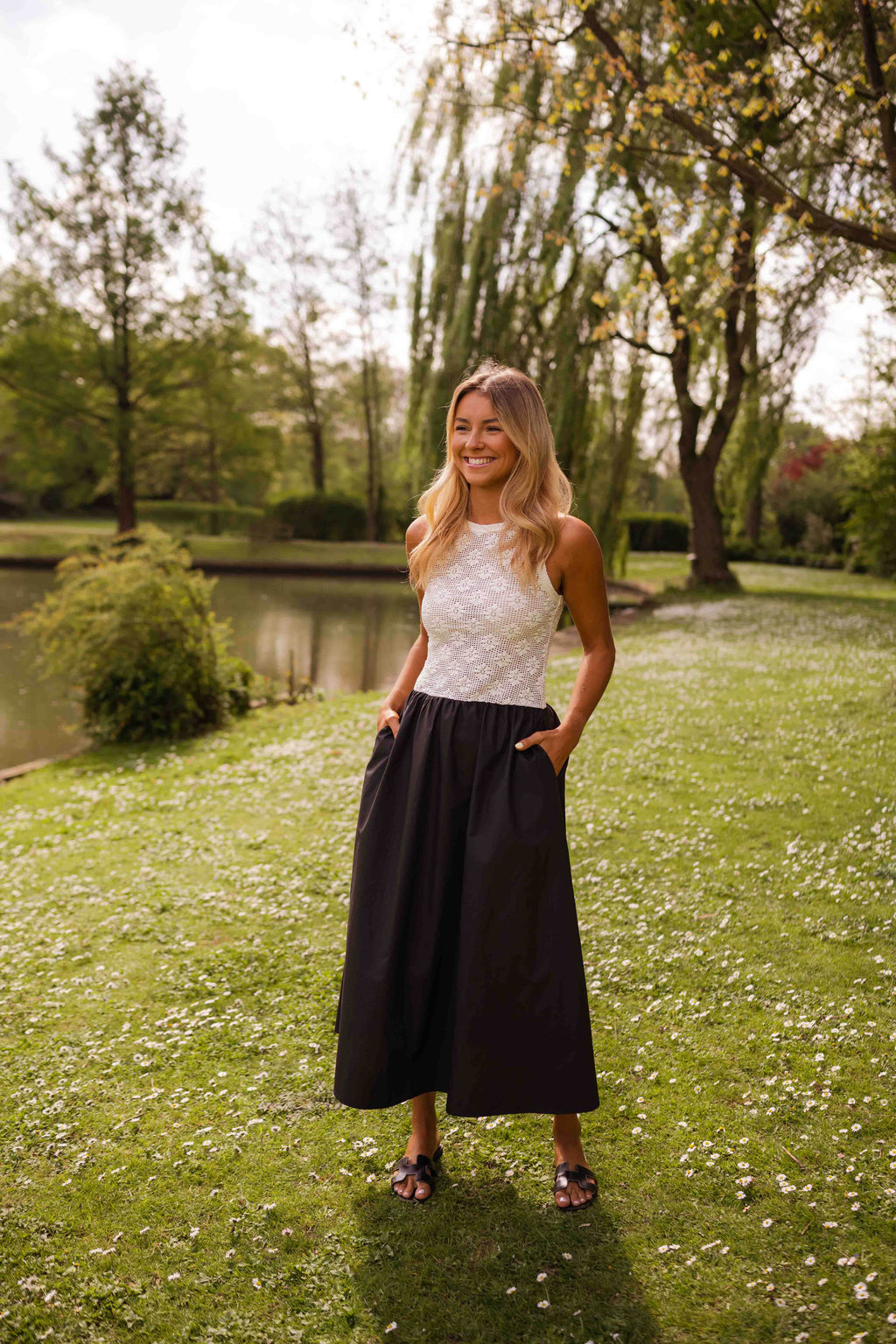 Robe Deborah - écrue et noire