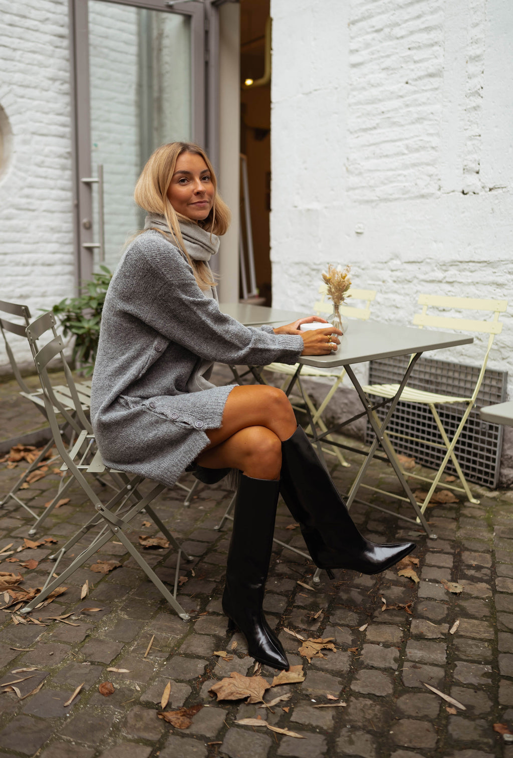 Gusto dress - light grey