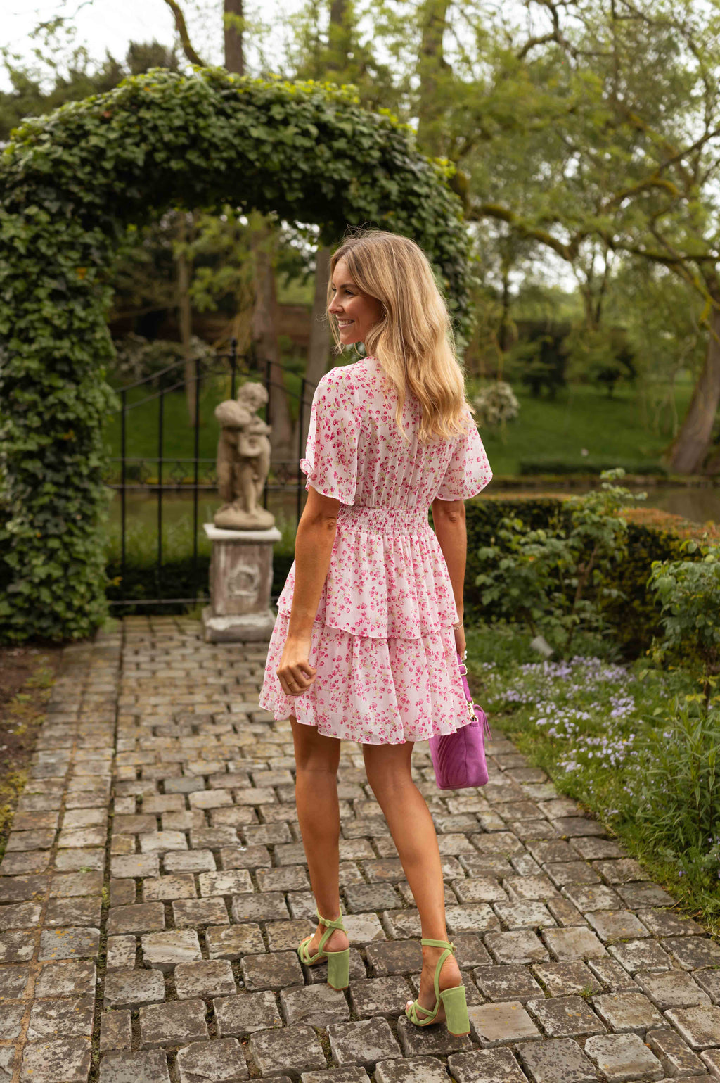 Sabine dress - pink with flowers