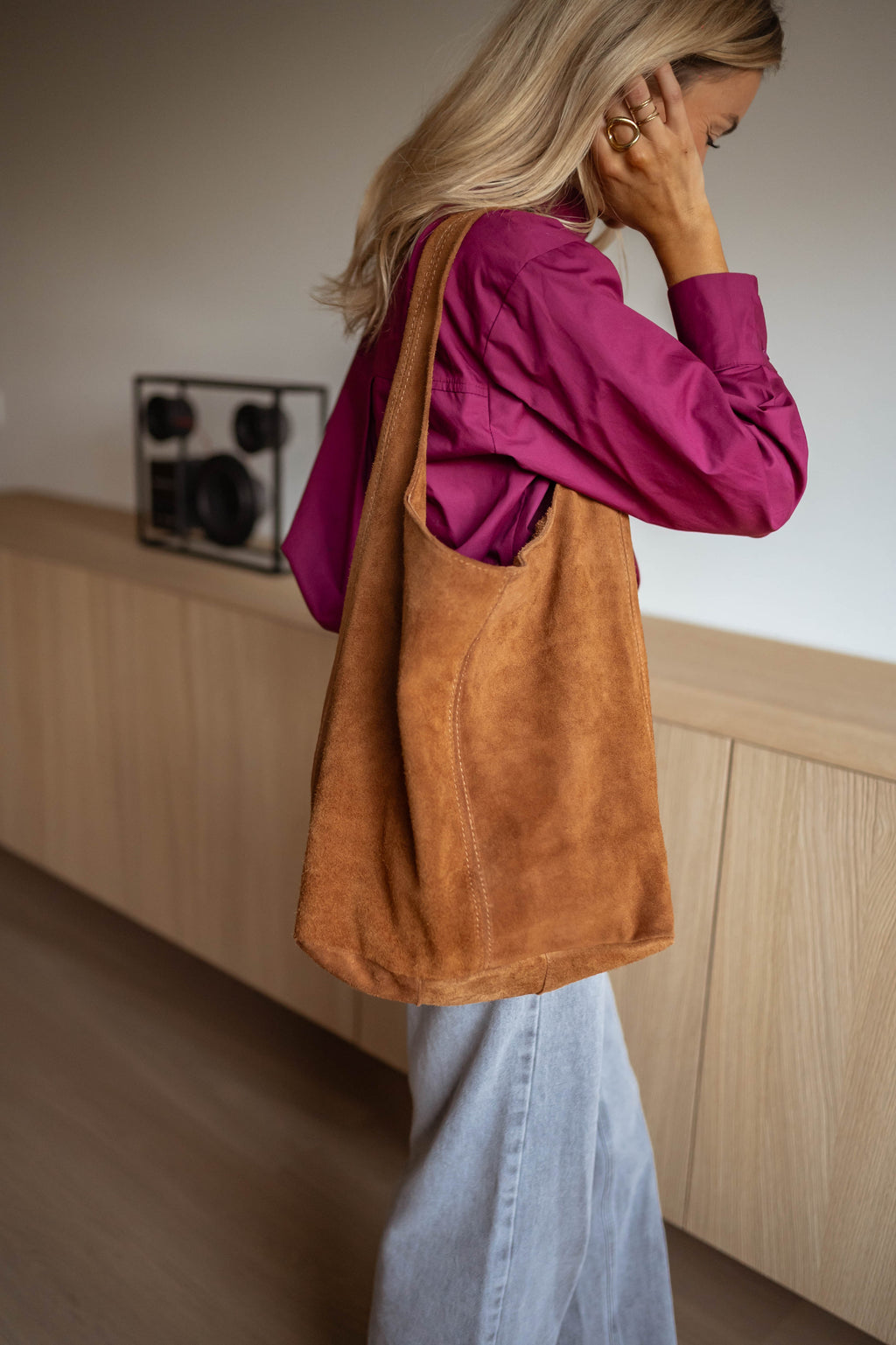 Sac Varma En Daim Camel – Easy Clothes - Main Image