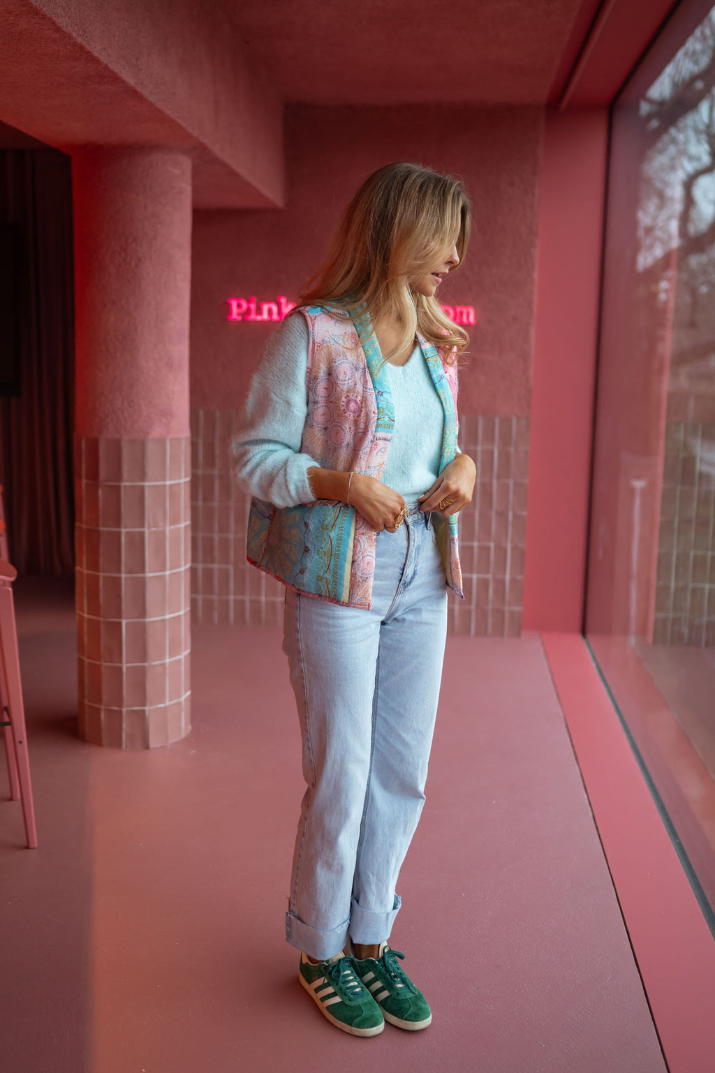 Sleeveless Maia jacket - pink and blue
