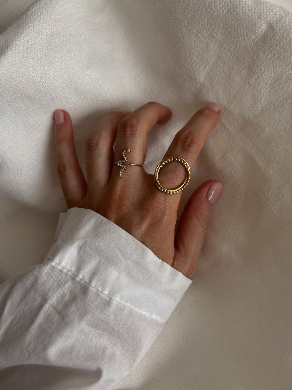 Adrya ring - Golden