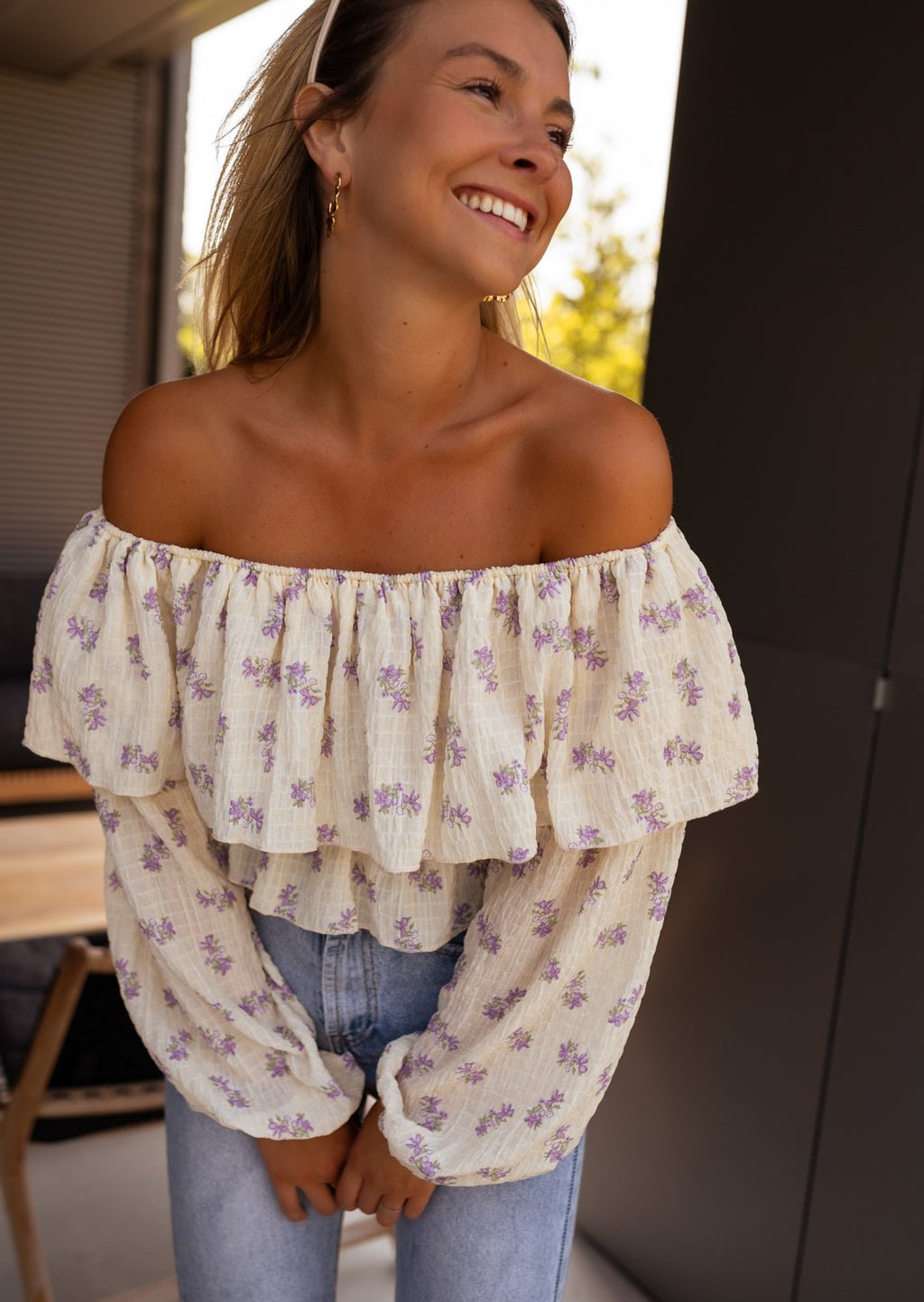 Paola blouse - beige and Purple with flowers