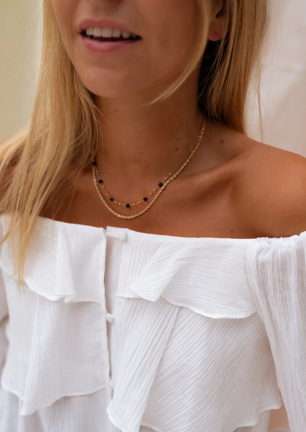 PRUDA necklace - Golden And Black
