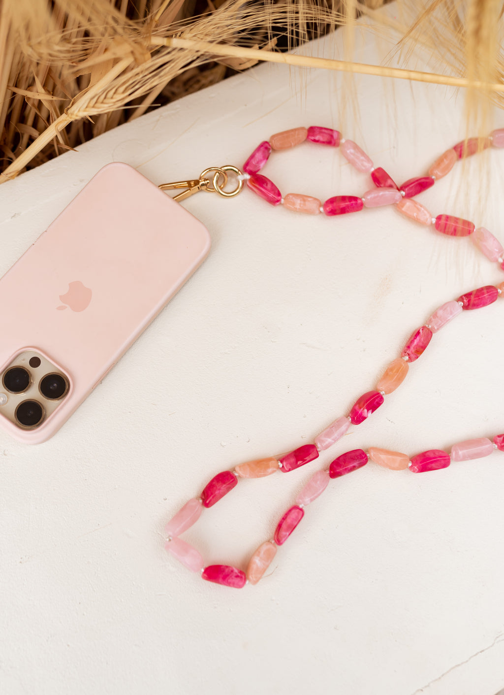 Feder phone lanyard - in pearls roses