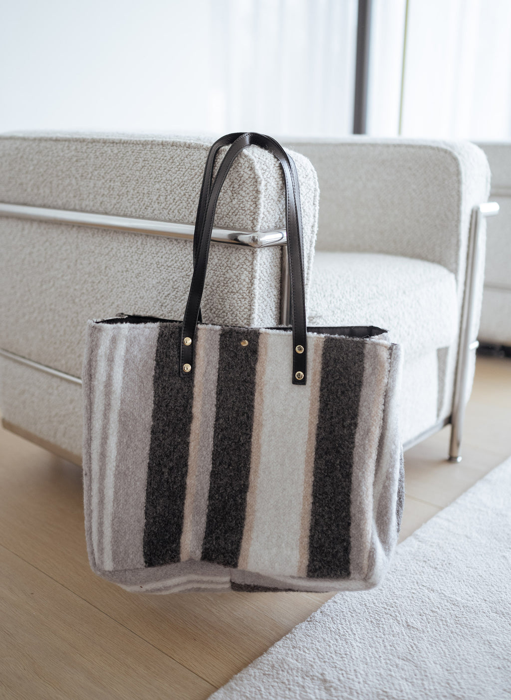 Sac Leah - gris à lignes