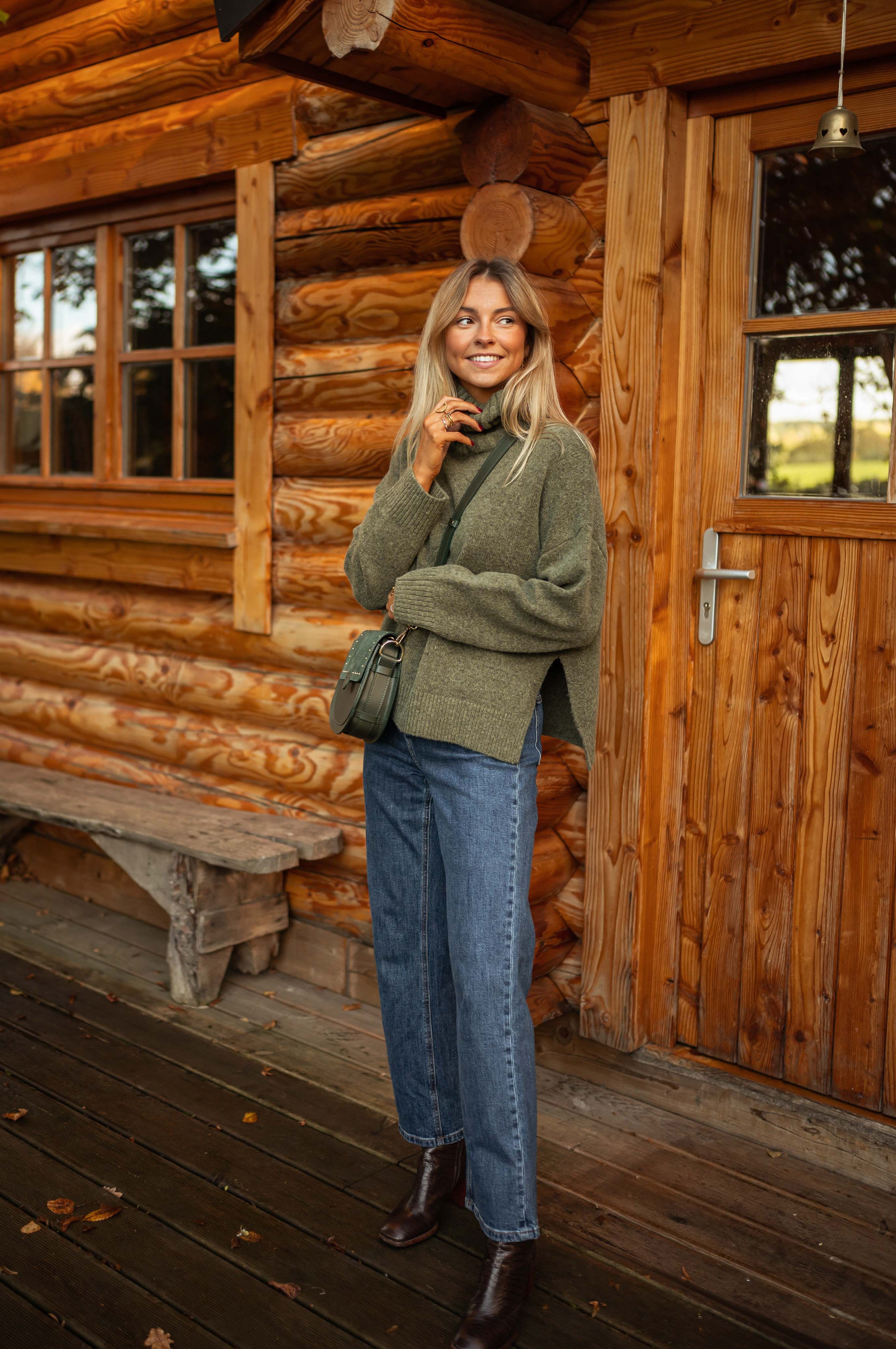 Pull Aubin - Kaki - Col Montant - Doux – Easy Clothes