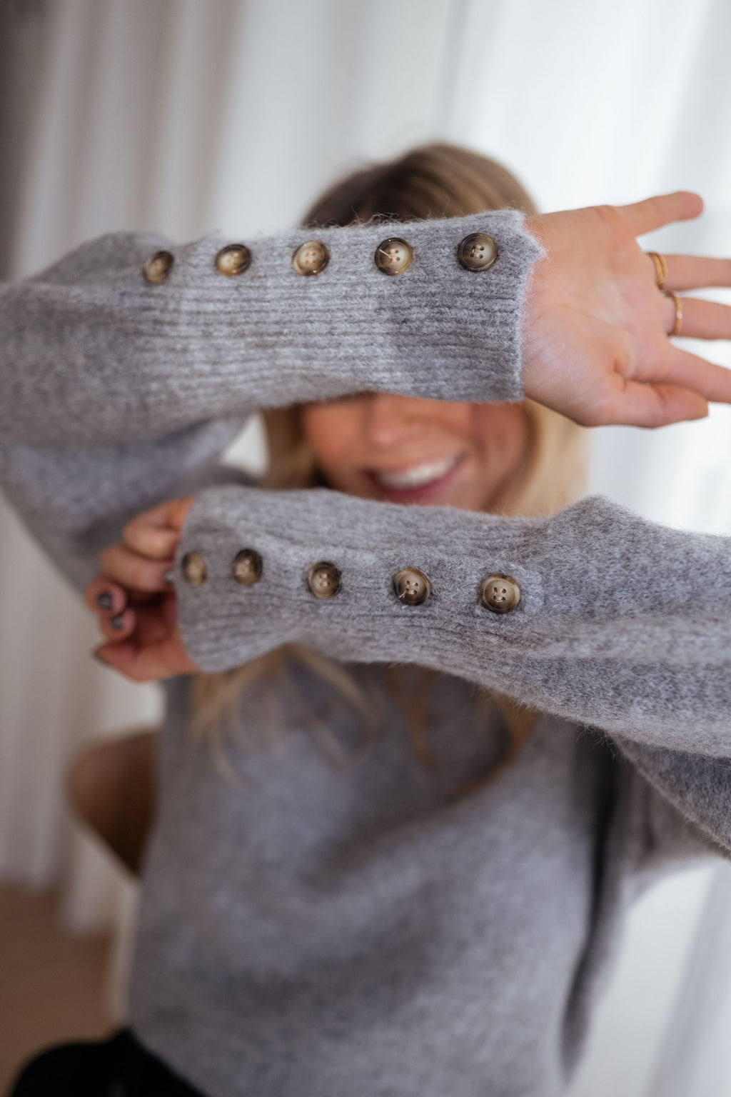 Pull Erza - gris
