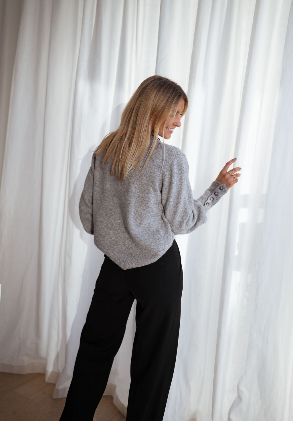 Pull Erza - gris