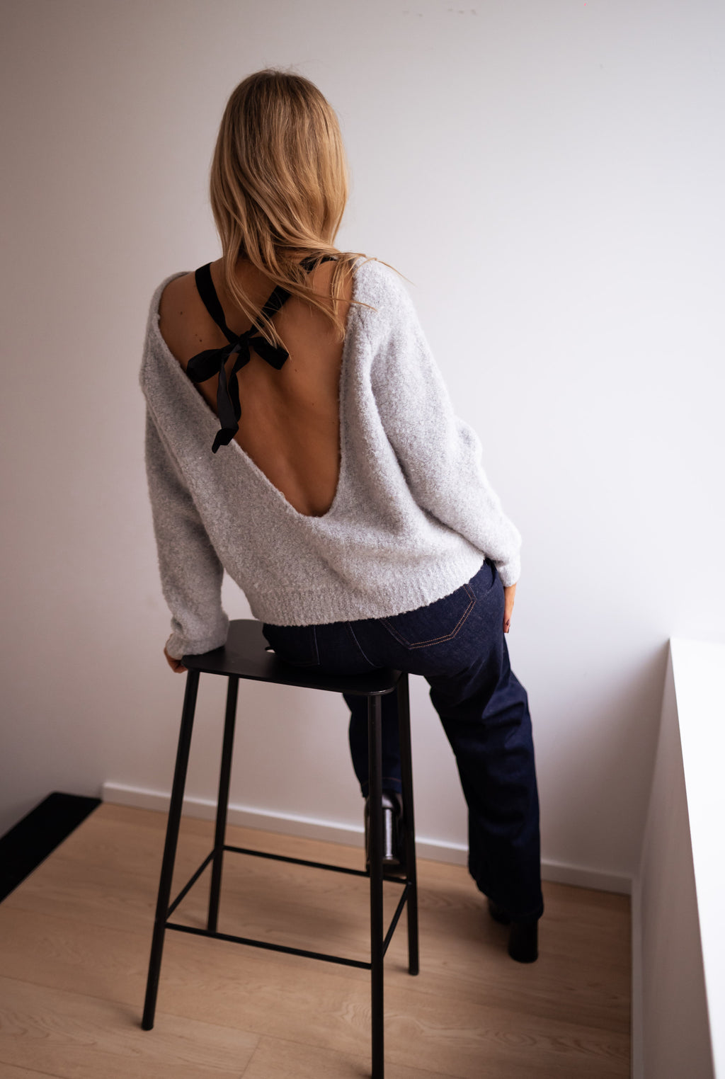 Laïs sweater - Grey with black bow