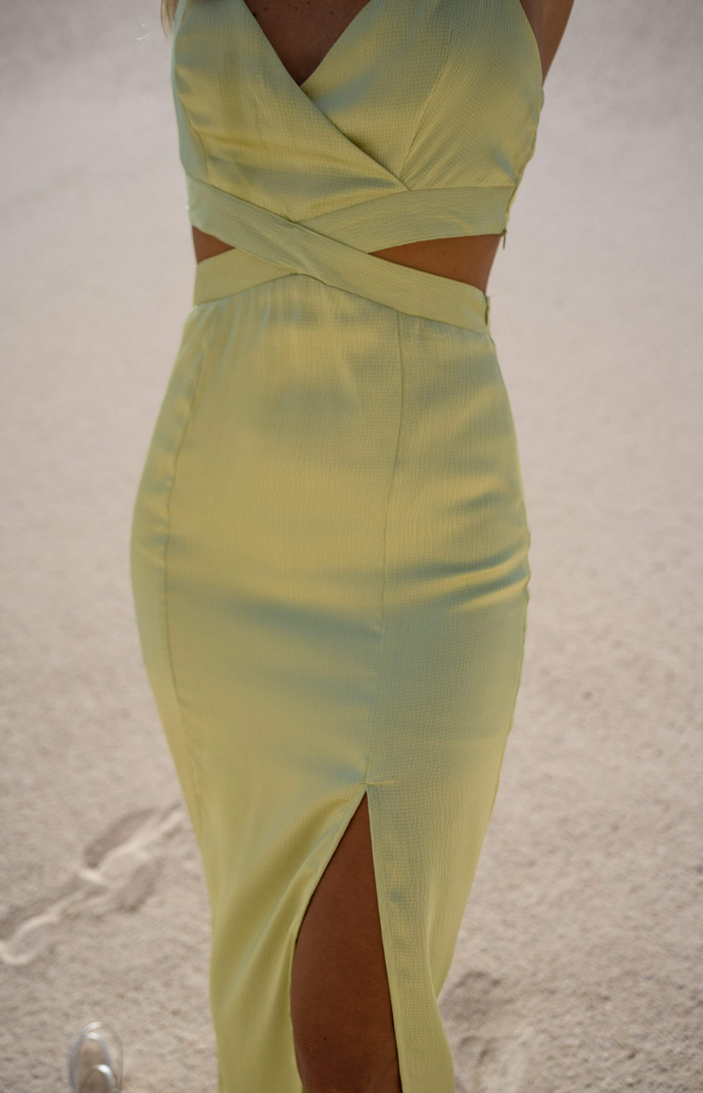 Robe Élégant Femme - Marque Oltre - Taille S - Couleur Verte Robe Élégant Femme - Marque Oltre - Taille S - Couleur Verte