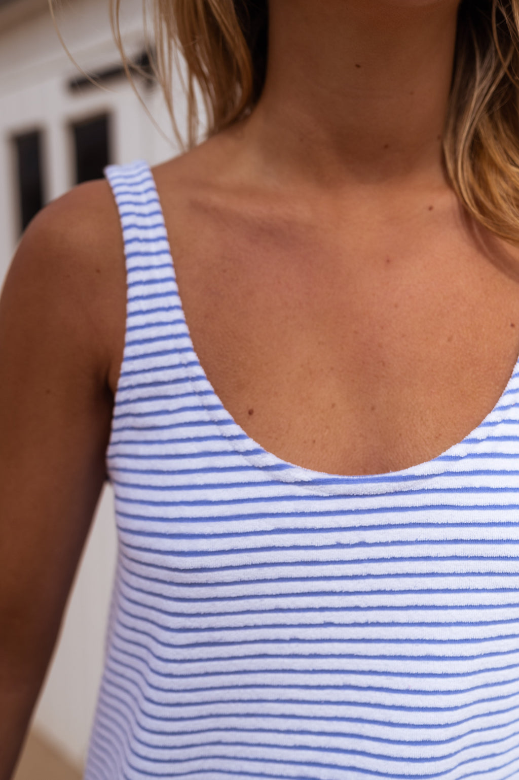 Robe Lovy en éponge - bleue et écrue à lignes