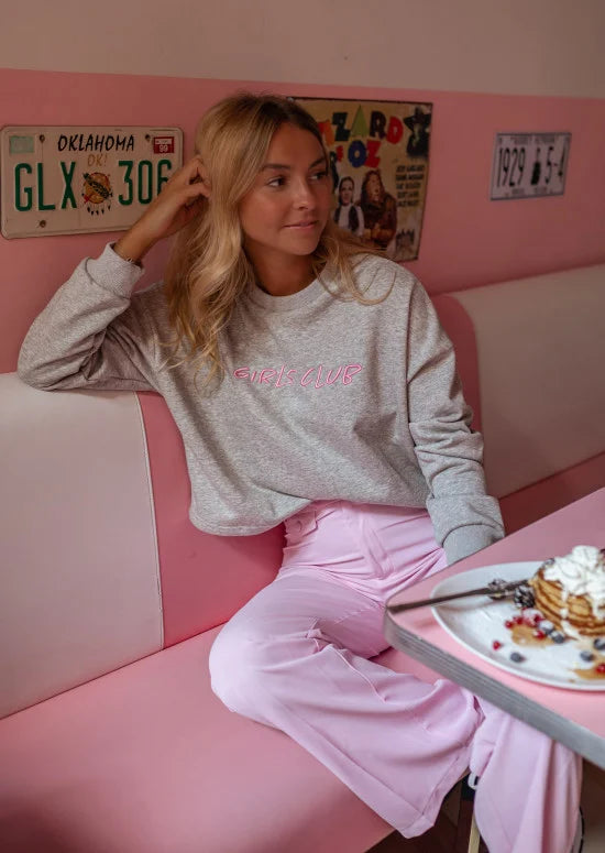 Girls Club sweatshirt - Grey
