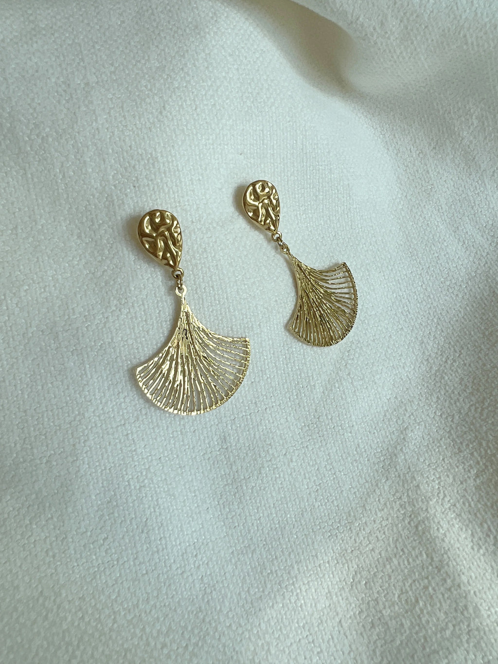Amba earrings - Golden