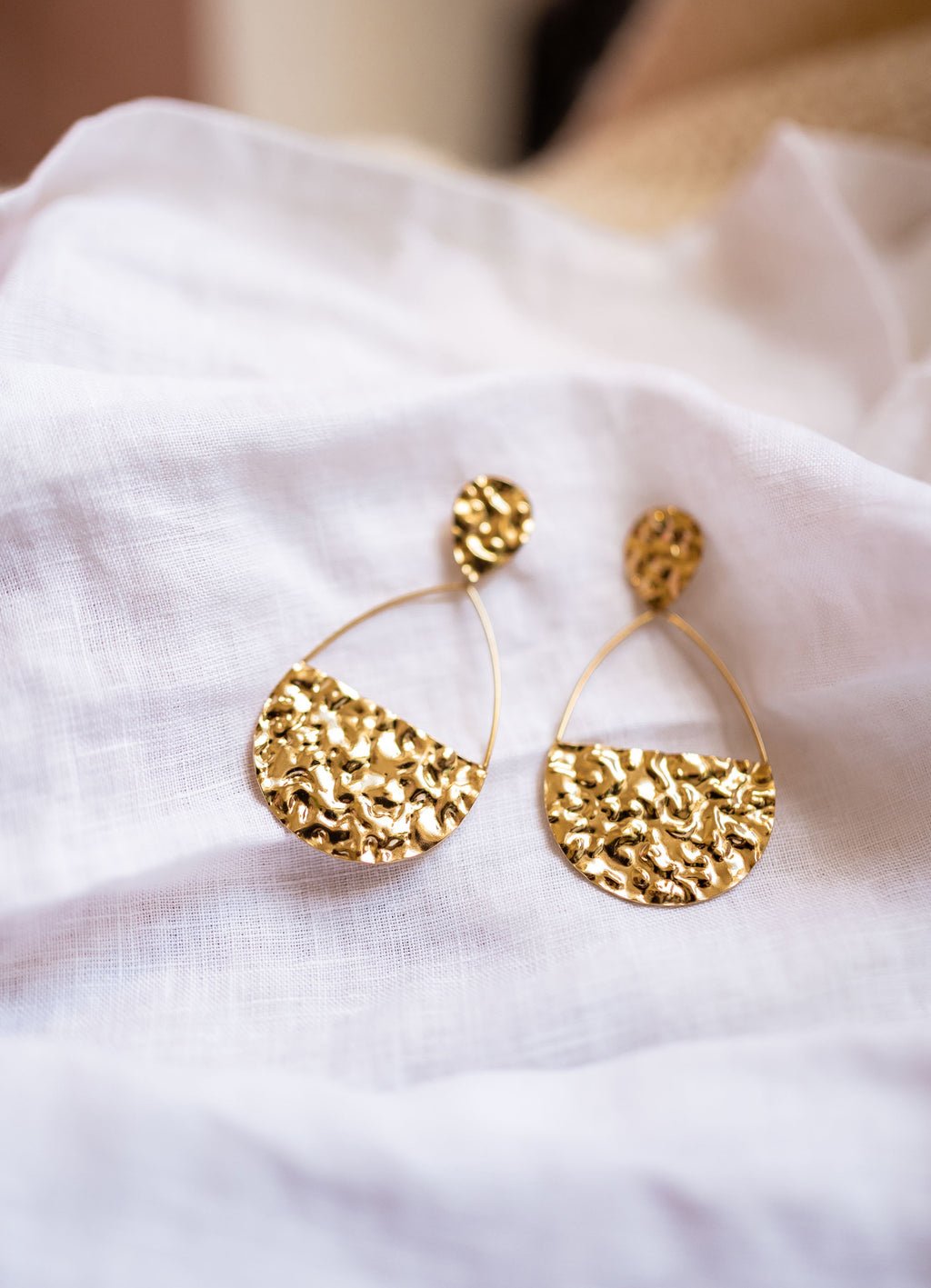 Nisa earrings - Golden