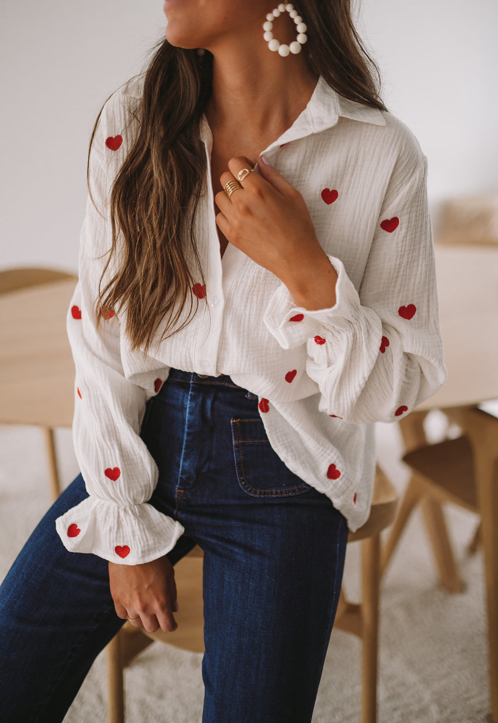 Vicky shirt - white with red hearts