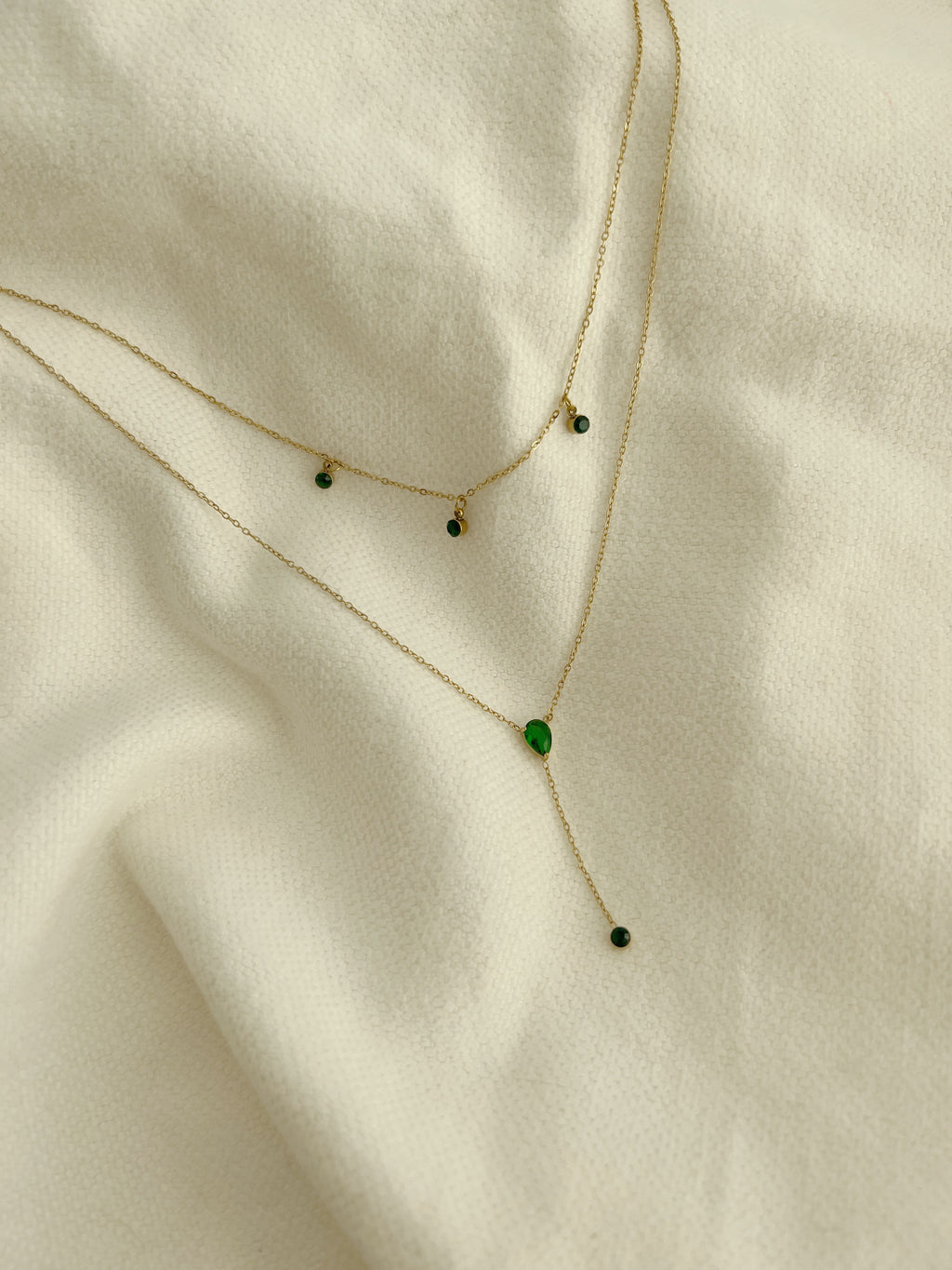 Sula necklace - Golden and green